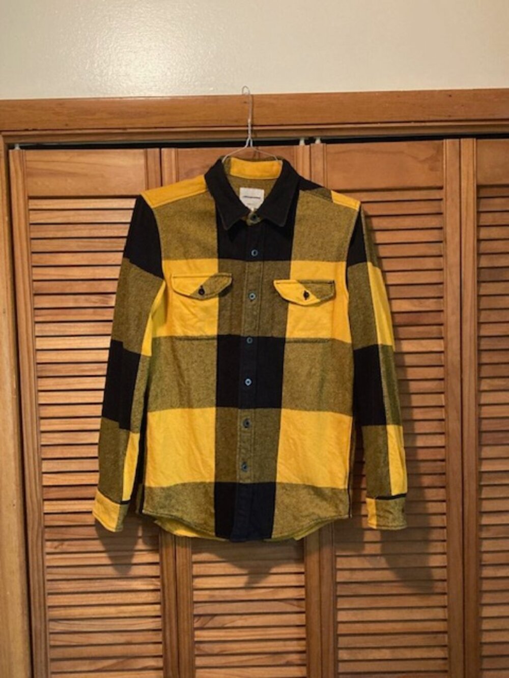 MENS AMERICAN EAGLE PLAID SHIRT YELLOW BLACK SIZE SMALL - Picture 2 of 4